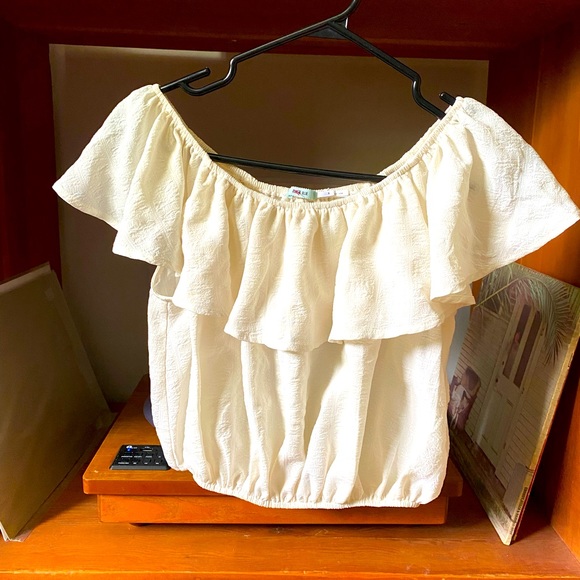 Kimchi Blue small crop top - Picture 2 of 2